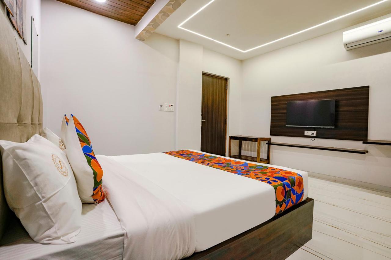 Fabhotel Swaraj Shirgaon  Eksteriør billede