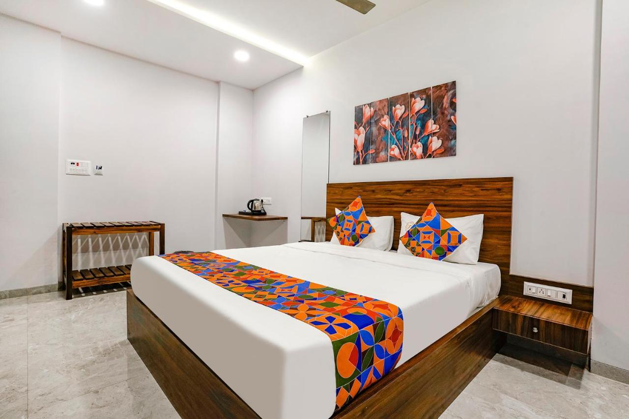 Fabhotel Swaraj Shirgaon  Eksteriør billede