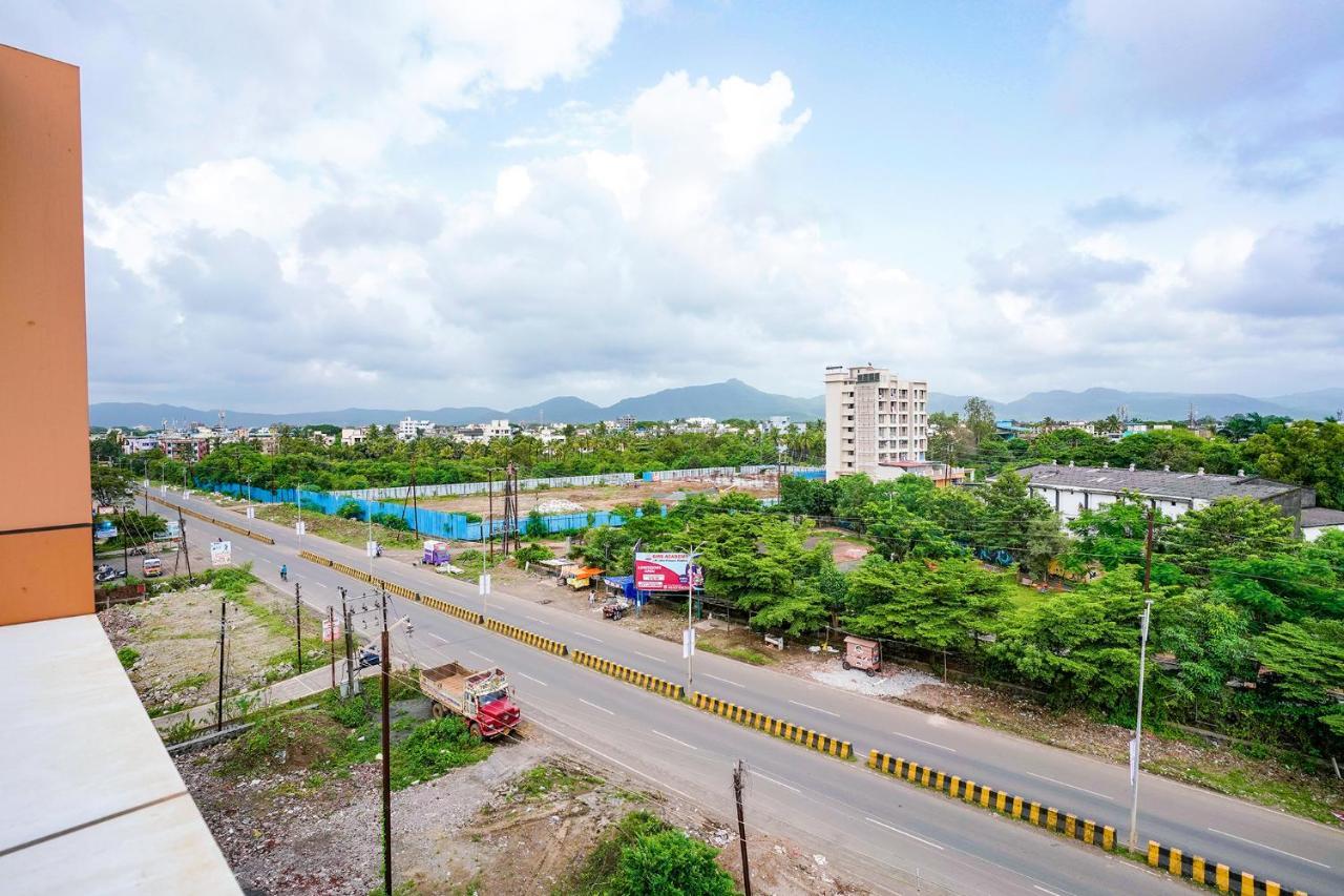 Fabhotel Swaraj Shirgaon  Eksteriør billede