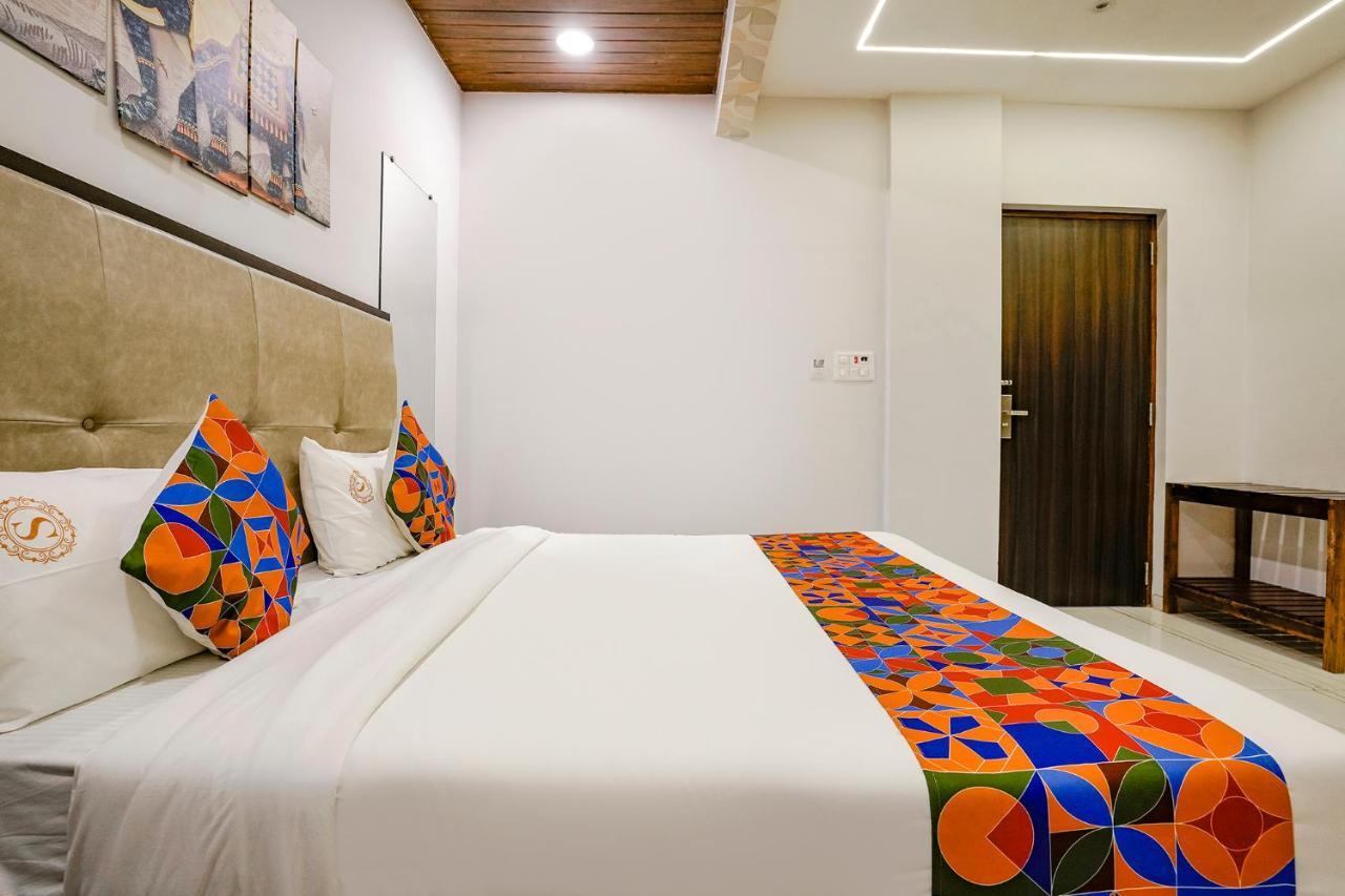 Fabhotel Swaraj Shirgaon  Eksteriør billede